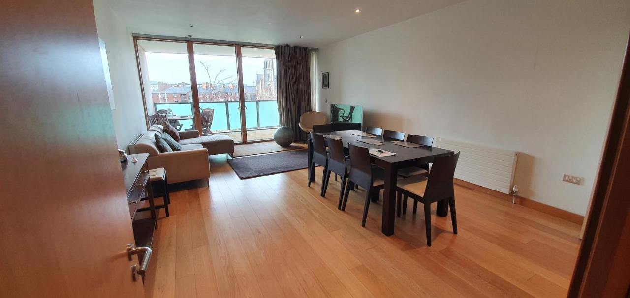 Liffey Suites Dublin Extérieur photo
